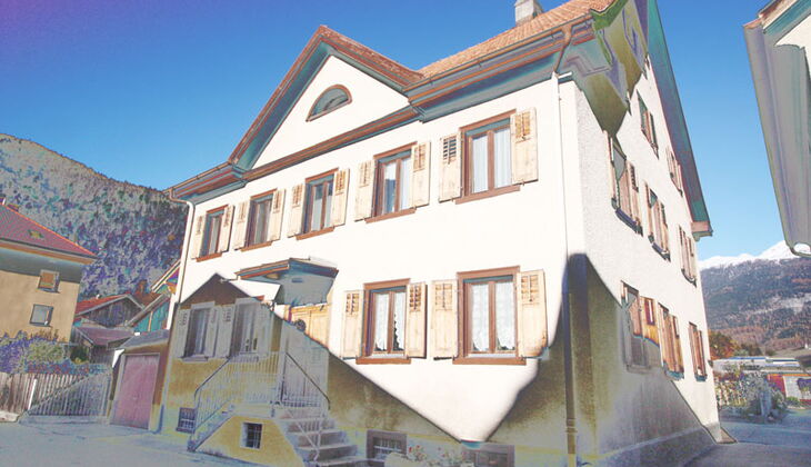 Bauernhaus mit Stall und Garten in Feldis